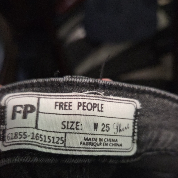 Free People Black Distressed Cropped Jeans - Picture 5 of 5